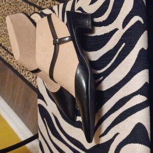 BLACK LEATHER SHOES , SIZE 11M, BY LIFE STRIDE, NWT